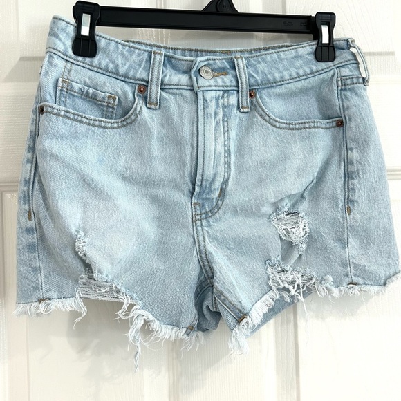 Old Navy High Rise OG Straight Light Blue Wash Distressed Jean Denim Shorts 4 - Picture 1 of 11